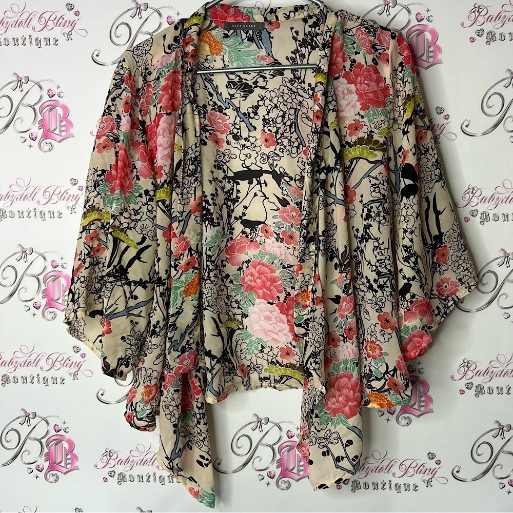 Suzy Shier cardigan open waterfall flowers Multicolor Floral Kimono
